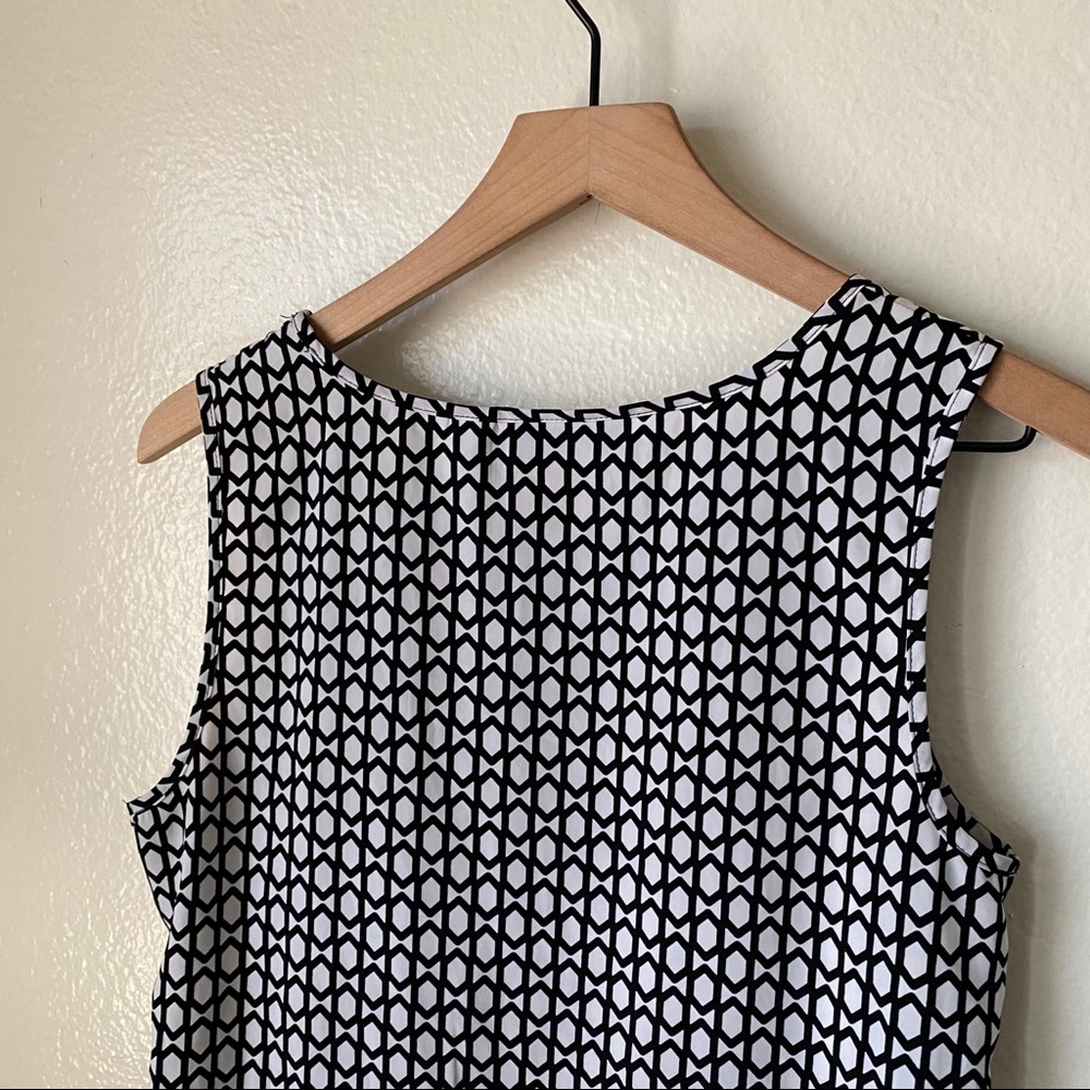 Chico’s | Geometric Print Tank - Picture 5 of 6